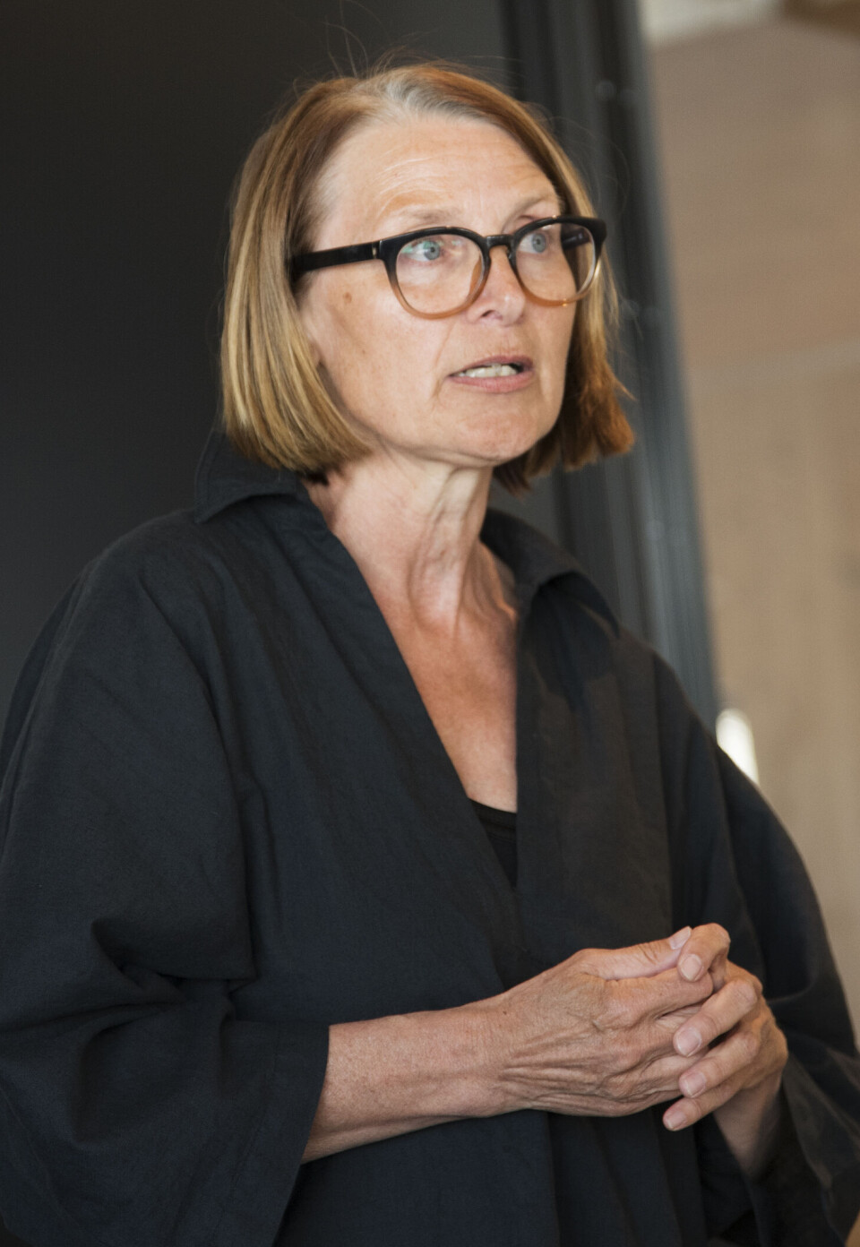 Else Marie Sandal seier at det ikkje handlar om vond vilje, men om å ha rett kompetanse og nok mannskap til å setja i gang prosjektet med meirope bibliotek i Jondal.