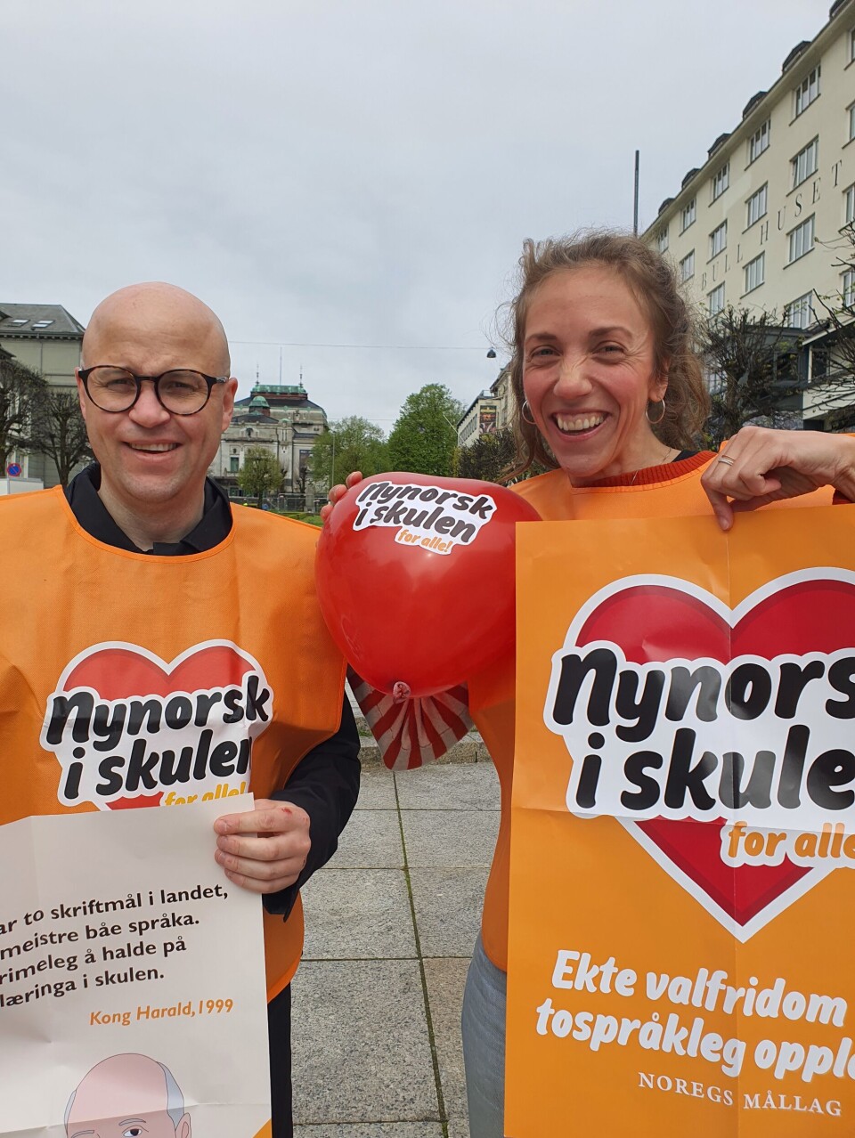 Noregs Mållag startar kampanjen «Nynorsk i skulen for alle!», som den største nynorskkampanjen på mange år. Her med Peder Lofnes Hauge, leiar i Noregs Mållag, og Live Havro Bjørnstad, nestleiar i Noregs Mållag. Foto: Noregs Mållag / NPK