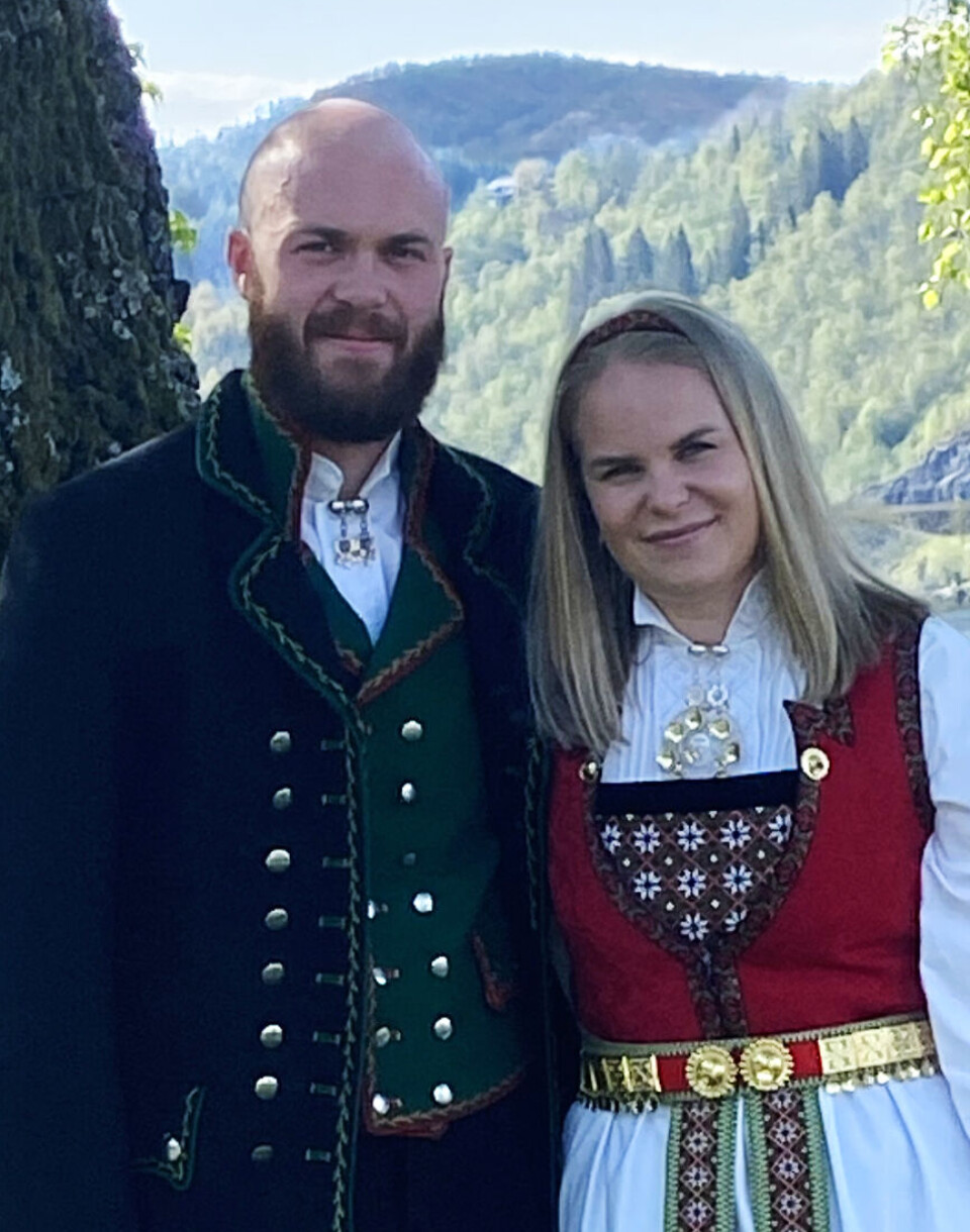 giftar seg 31. mai i Vikøy kyrkje. Me gler oss til feiring i Dalatun. Familiane i Ålvik og Tolo gratulerer.