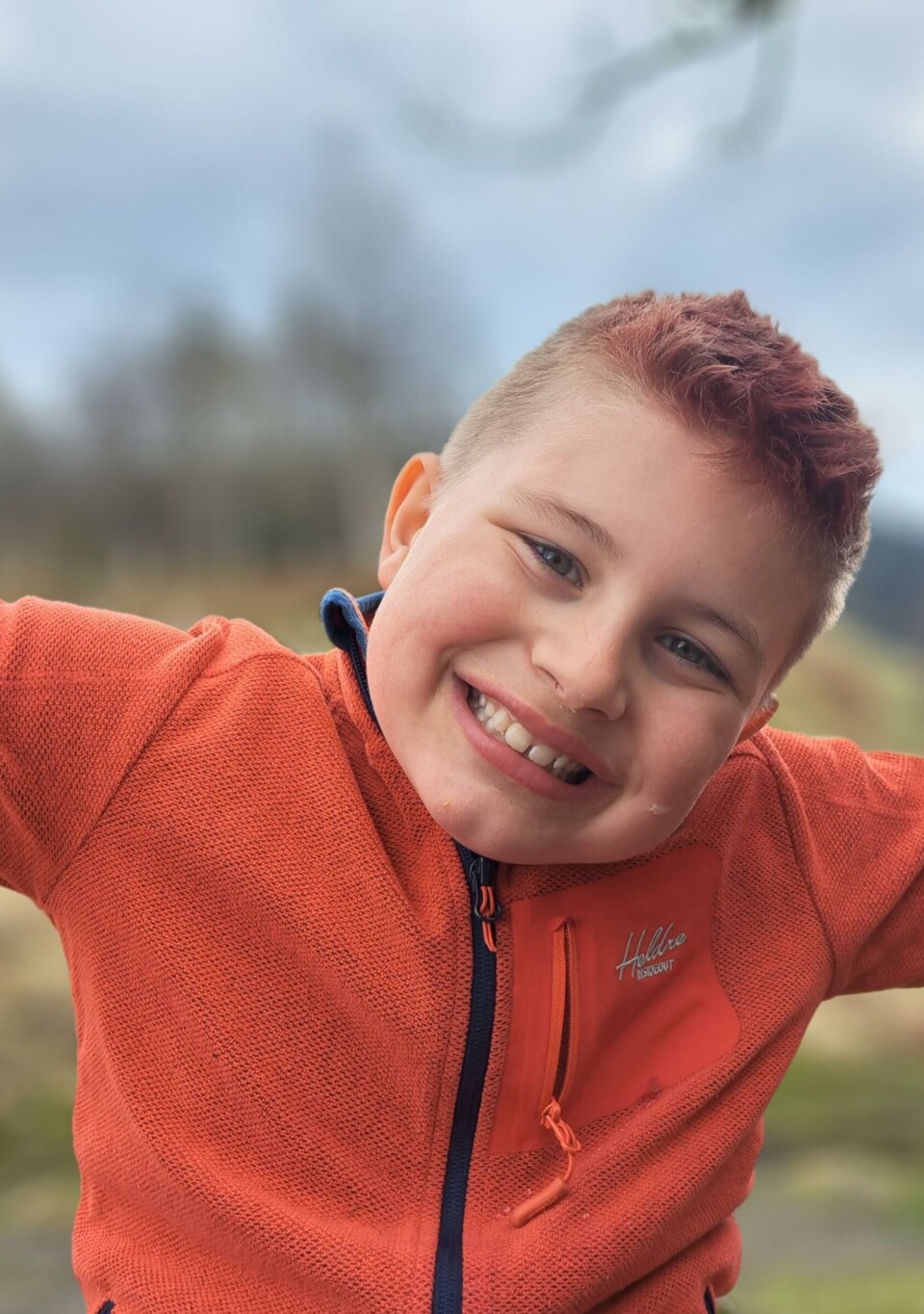 Gratulera med 8-årsdagen den 10. juli til den tøffaste og snillaste Anton. Me er kjempeglad i deg. Klem frå mamma, pappa og Alma.