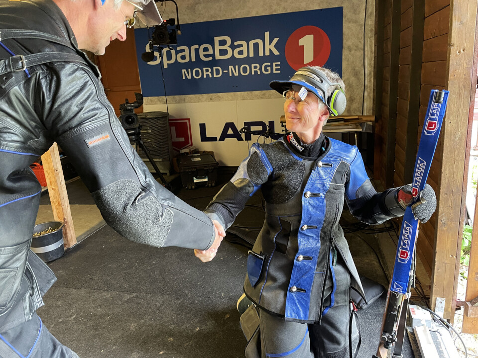 Liv Sollesnes vert gratulert etter å ha vunne Norma-pokalen på fyrste forsøk i Bodø i 2022. I dag gjentok ho prestasjonen.