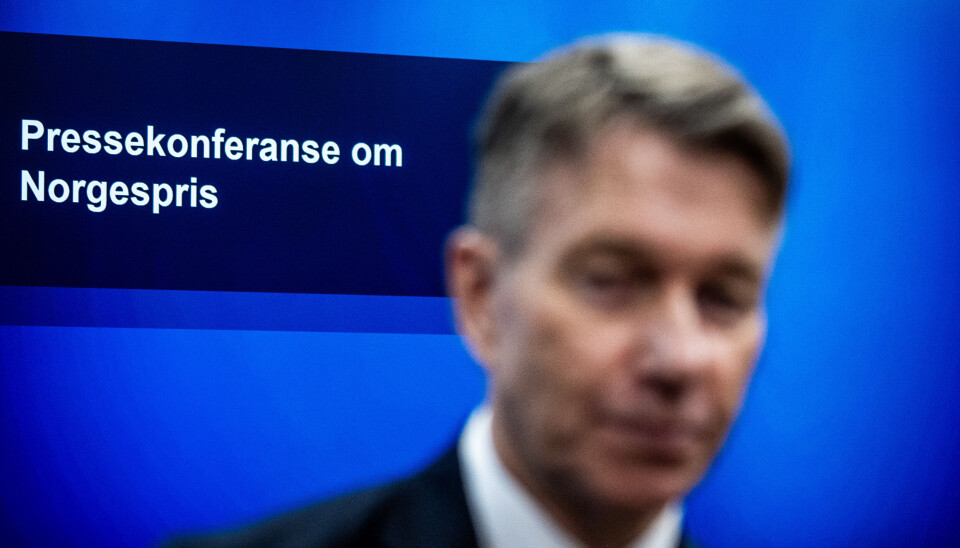Frå 1. oktober kan alle i Noreg velje noregspris på straum. I framgrunnen energiminister Terje Aasland.