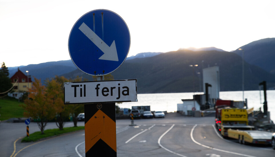 – Ferje innstilt