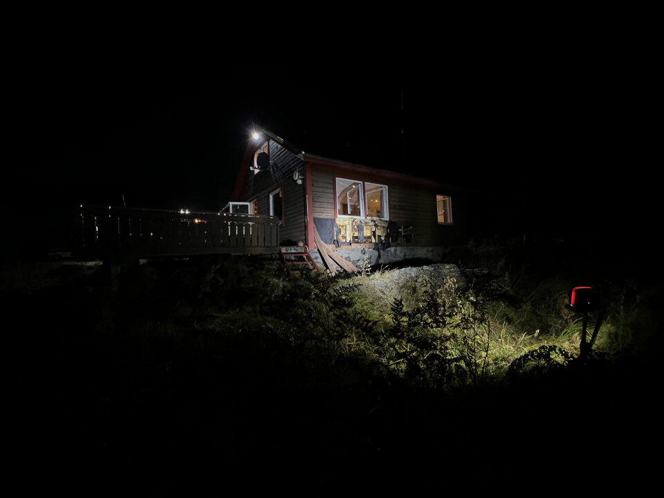 Brannskadane var avgrensa til denne ytterveggen.