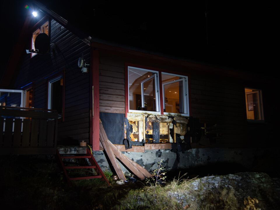 Brannskadane var avgrensa til denne ytterveggen.